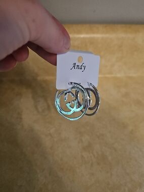 Fashion Silver-Tone Double Hoop Earrings with Interlocking Circle Charm
